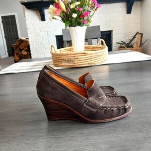 Micheal Kors Suede Women's Brown Wedge Loafers excellent condition size 8